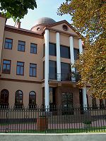 Budynek Mazowieckiej Wyższej Szkoły Humanistyczno-Pedagogicznej
